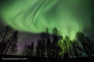 Aurores boréales en Laponie, dans le nord de la Finlande