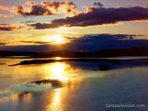 Soleil de minuit en Laponie en Finlande