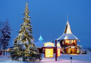Christmas House / la Maison du Père Noël dans le Village du Père Noël à Rovaniemi en Finlande