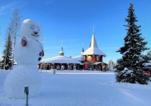 Casa de Papá Noel en el pueblo de Santa Claus en Rovaniemi en la Laponia finlandesa